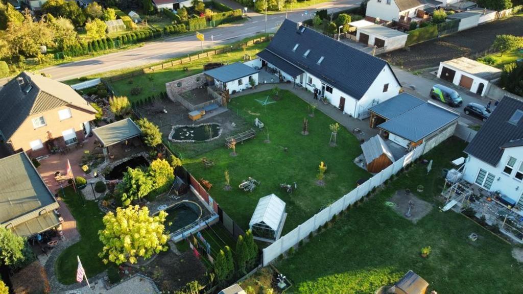 Pension Landhaus An Der Saale Bernburg Bagian luar foto