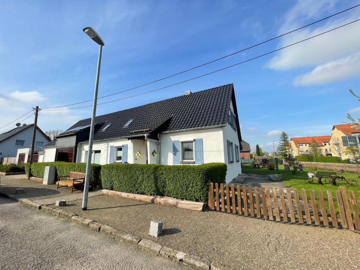 Pension Landhaus An Der Saale Bernburg Bagian luar foto