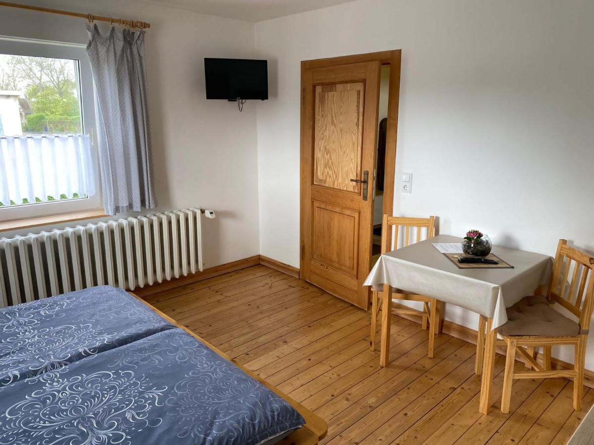 Pension Landhaus An Der Saale Bernburg Bagian luar foto